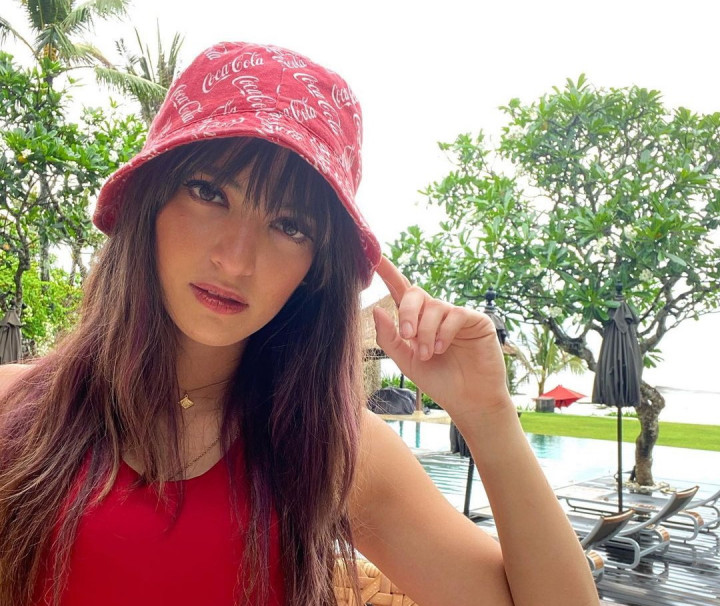 Nia Ramadhani Tanggapi Kritik saat Jadi Host Tiktok Awards