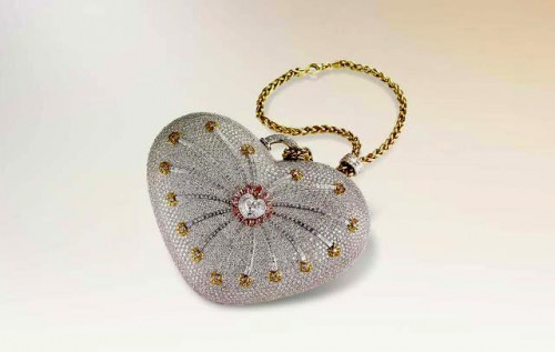 Tas yang masuk ke dalam the Guinness World Records, Mouawad’s 1001 Nights Diamond Purse. (Foto: Dok. Mouawad.com)