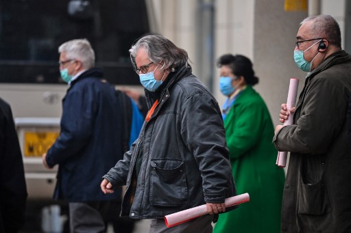 Tim WHO yang cari asal-usul virus korona (covid-19 di Wuhan. Foto: AFP.