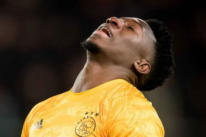 Terbukti Doping, Kiper Ajax Andre Onana Diskors 1 Tahun