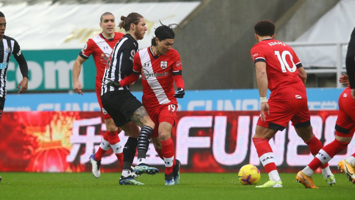 Newcastle vs Southampton: The Saints Gagal Comeback dari 10 Pemain Tuan Rumah