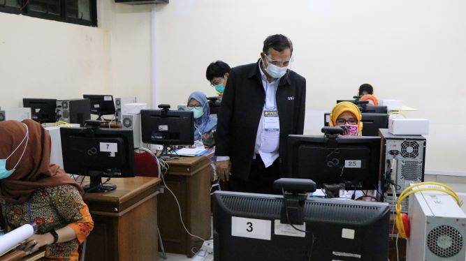 UNJ Gelar Tes Daring Masuk SMA Labschool