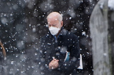 Biden Tegaskan AS Tidak Akan Cabut Sanksi Iran