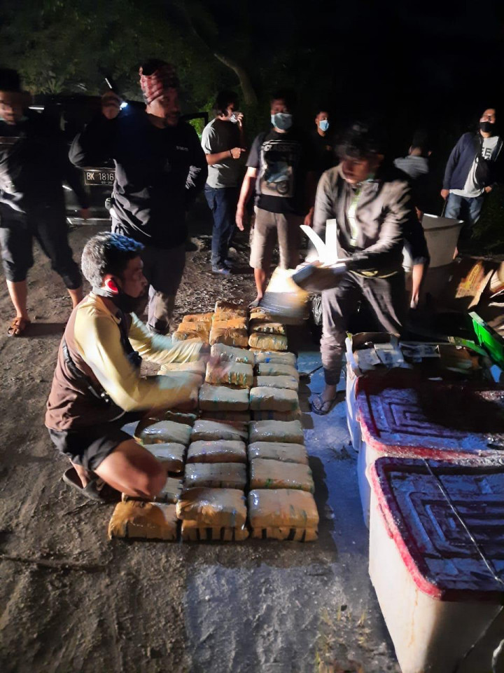 Modus Baru, BNN Gagalkan Penyelundupan 450 kg Ganja dalam Paralon
