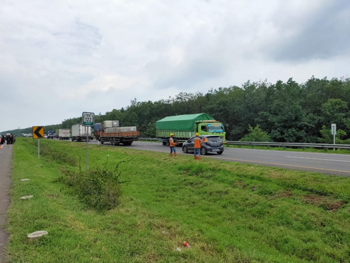 Kronologi Amblesnya Jalur Tol Cipali KM 122