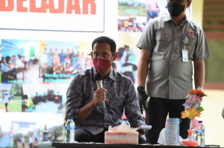 Nadiem Sosialisasikan 'Satu Juta Guru Honorer jadi PPPK' di Sorong