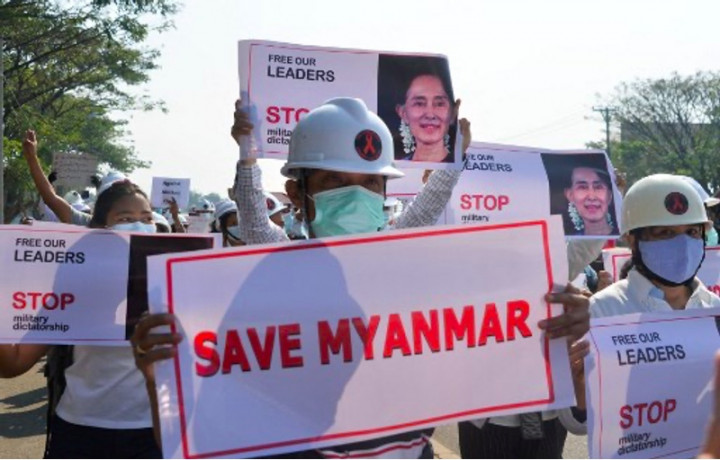 Kedutaan Tiongkok Jadi Sasaran Demo Massa Antikudeta Myanmar