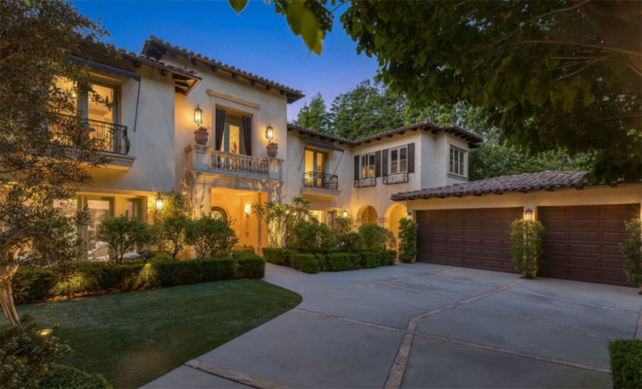 Rumah Bekas Britney Spears Dijual Murah