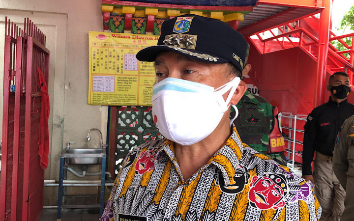 Cegah Kerumunan, Puluhan Petugas Kawal Perayaaan Imlek di Wihara Dharma Bakti