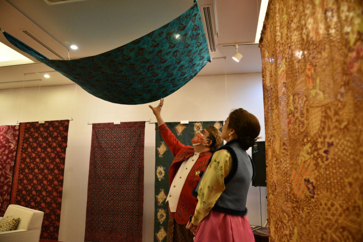 KBRI Korsel Gelar Pameran 'Hutan Batik' Menyambut Seollal