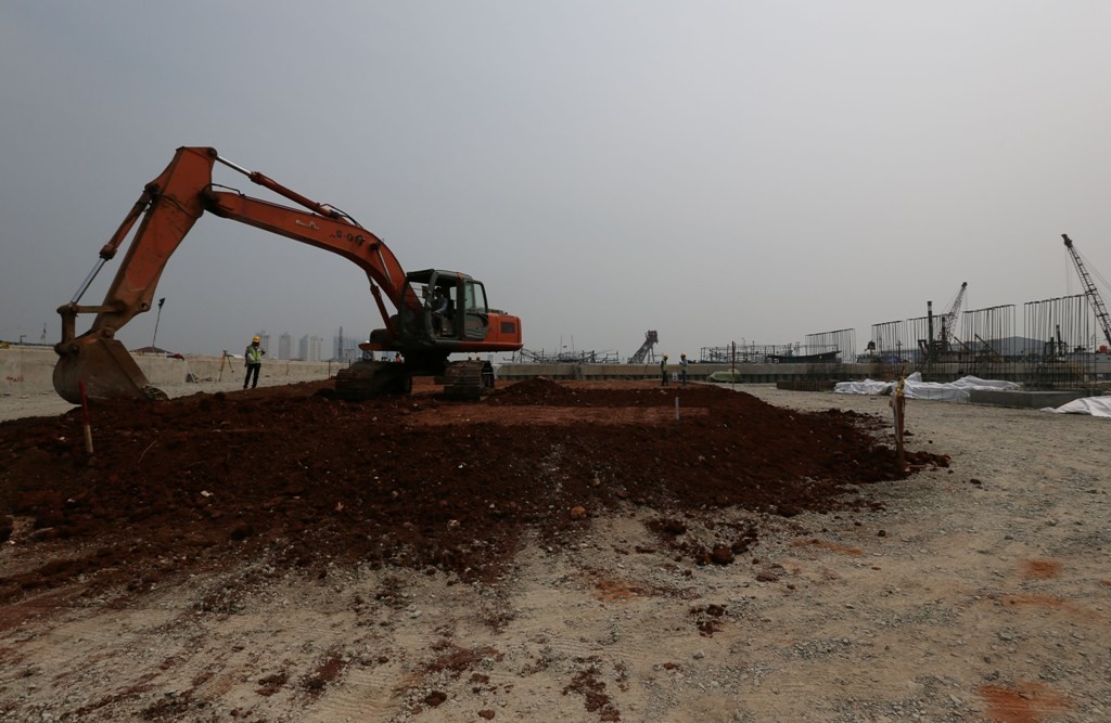 Ilustrasi pembangunan tanggul laut/MI/Ramdani