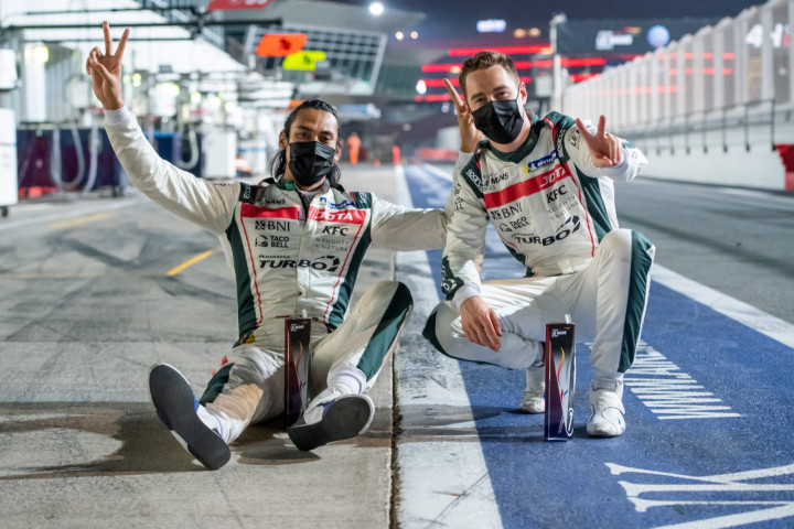 Asian Le Mans Series: Lewat Perjuangan Hebat, Sean & Stoffel Jadi Runner-up Race 1 Dubai