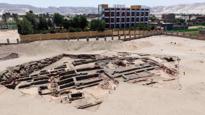 Tempat Pembuatan Bir Kuno Ditemukan di Mesir