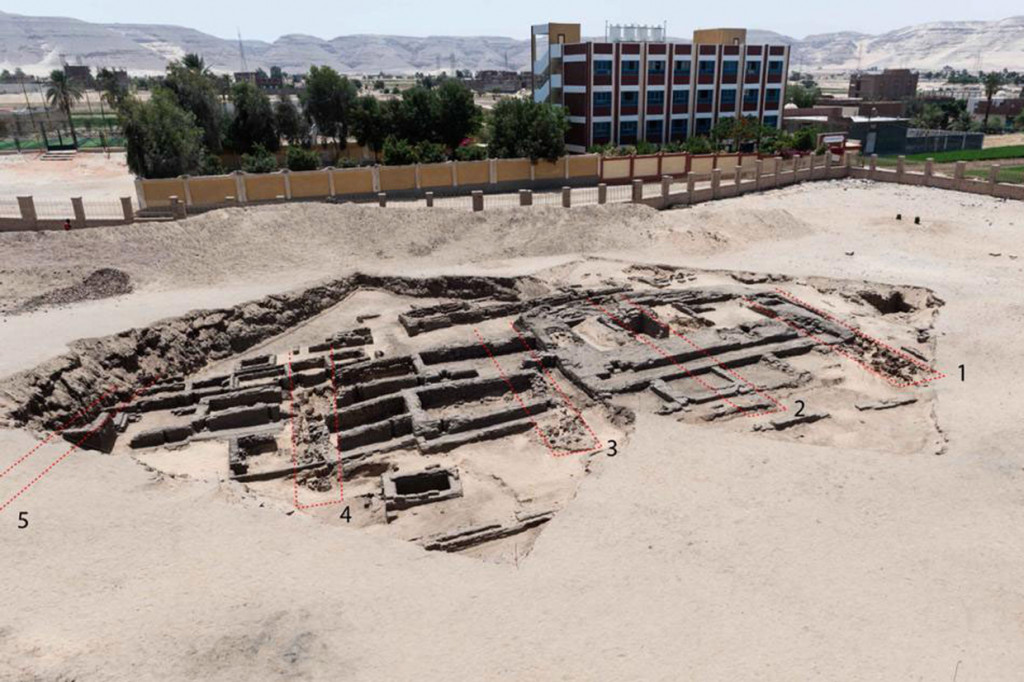 Foto: Tempat Pembuatan Bir Tertua Ditemukan di Mesir