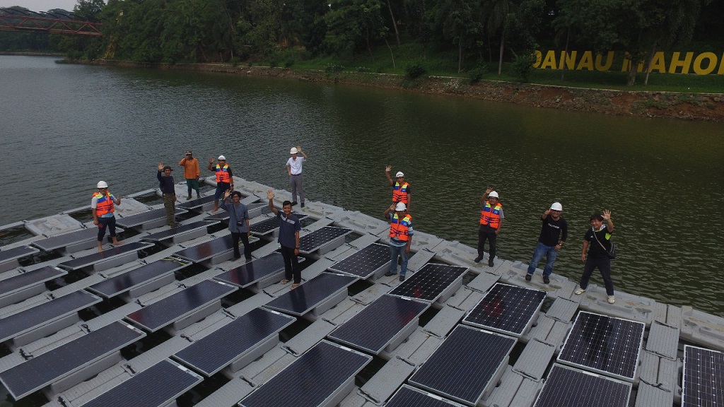 Ilustrasi PLTS terapung. Foto: dok Sky Energi Indonesia