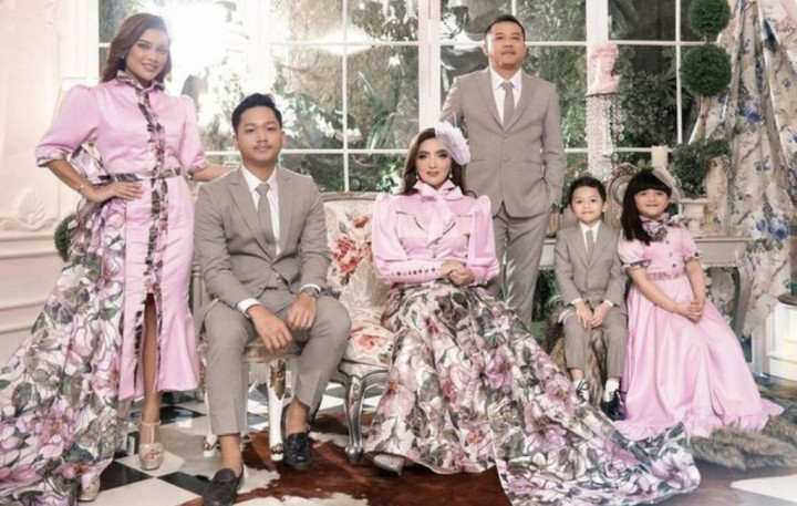 Bunda Ashanty Positif Korona, Anak Bungsu Berikan Pesan yang Memilukan