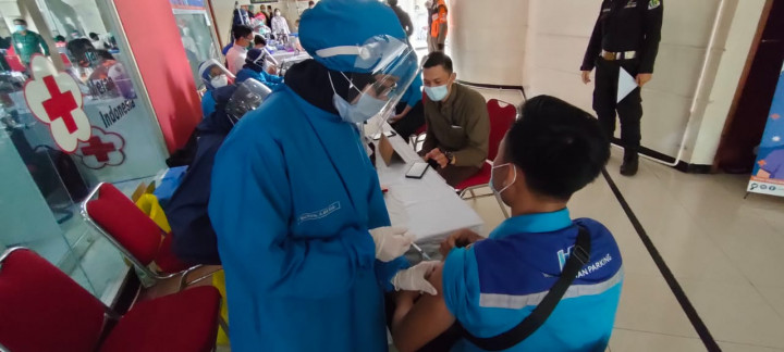 Pasca Vaksin Covid-19, Pedagang Tanah Abang Merasakan Perih