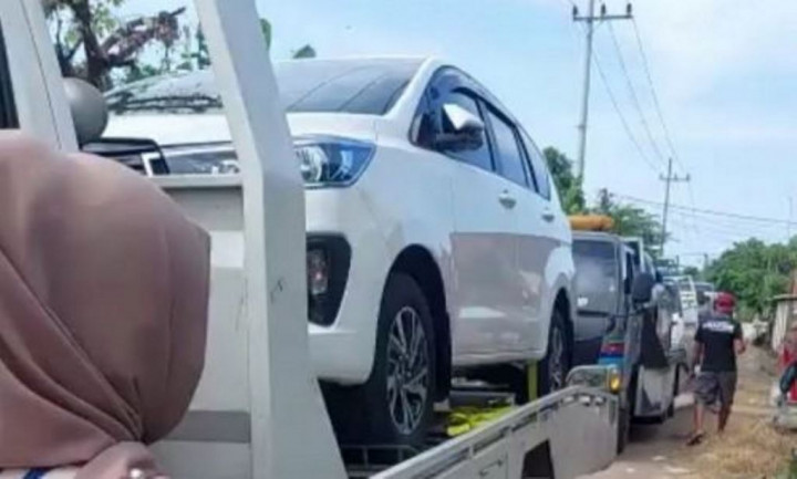 Selain Mobil, Ini yang Dibeli Warga Desa Tuban