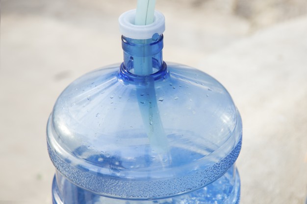 Begini Cara BPA Bermigrasi dari Kemasan Plastik ke Air