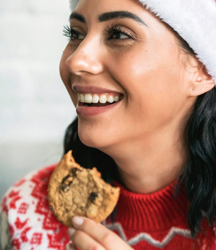 Mengapa Makan yang Manis-manis Bikin Kamu Lebih Happy?