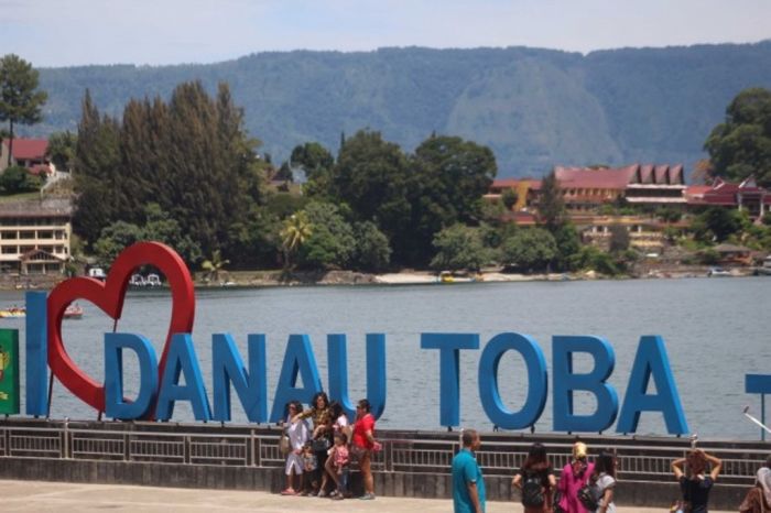 Pemerintah Gaet Produsen Toilet Asal Swiss Investasi di Danau Toba