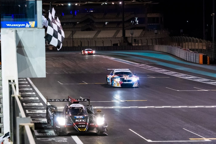 Asian Le Mans Series: Beraksi 3 Jam Lebih di Lintasan, Sean Bawa JOTA Menang di Yas Marina