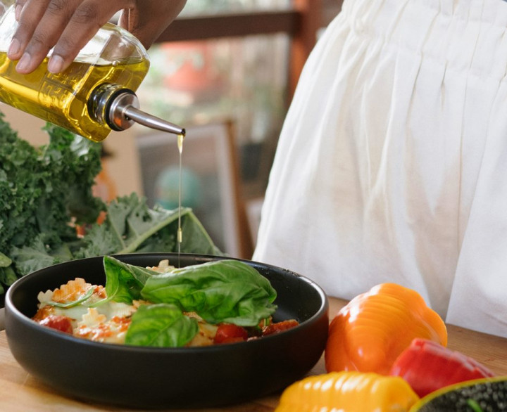 Pilihan Minyak Goreng Paling Sehat yang Bisa Kamu Temukan di Pasaran