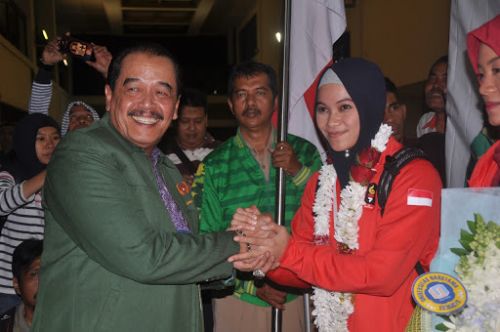 Populer Daerah; Rombongan KONI Jatim Kena Covid-19 hingga Penculik Ditembak