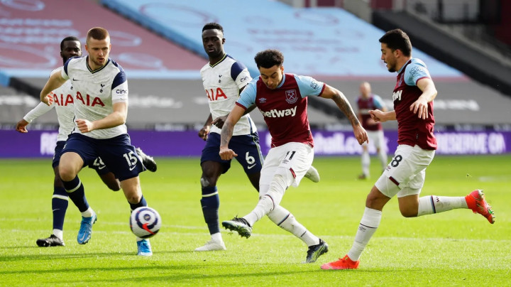West Ham vs Tottenham Hotspur: The Hammers Bekuk Spurs