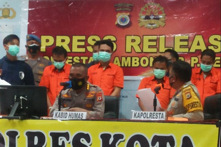 Oknum Polri Dua Kali Jual Senjata Api ke Perantara KKB