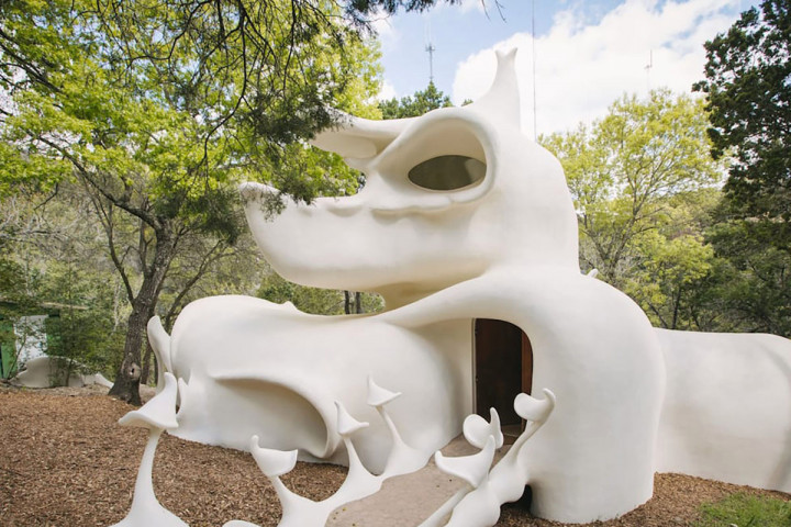 Dibangun 10 Tahun, Rumah Unik Ini Disewakan Rp8,1 Juta per Malam