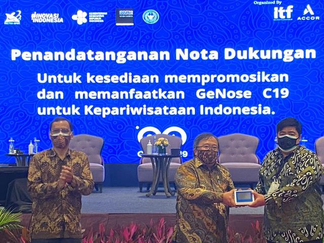 Menteri Bambang mengapresiasi Accor yang menggunakan GeNose C19 di lingkungan hotelnya. (Foto: Dok. Accor Group)