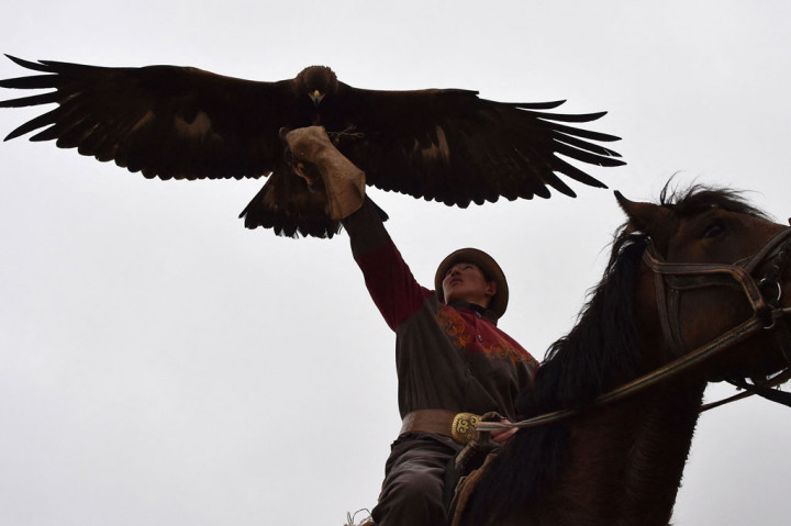Melihat Festival Salburun, Tradisi Berburu Warga Kyrghyzstan