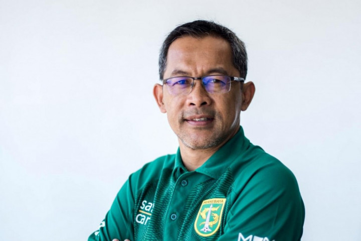 Bertahan, Ini Alasan Aji Tetap Pilih Latih Persebaya