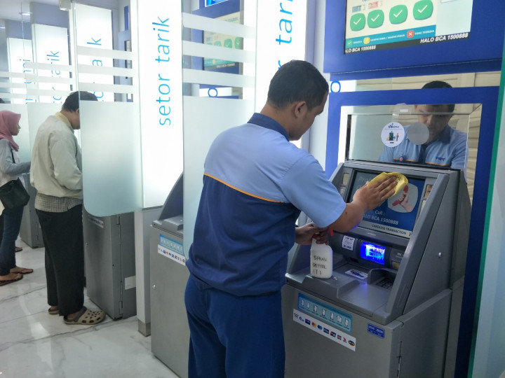 Populer Ekonomi: BCA soal Salah Transfer, hingga Harga GeNose C19 di Bandara