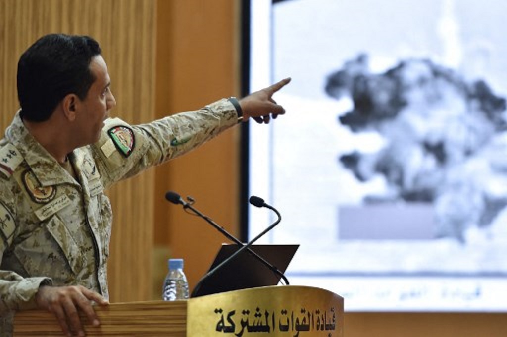 Juru bicara Koalisi Arab Kolonel Turki al-Maliki dalam konferensi pers di Riyadh pada 30 September 2019. (Fayez Nureldine/AFP)