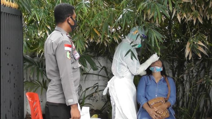 Hasil Tes Antigen Warga Sikka di Kunker Jokowi Negatif Covid-19