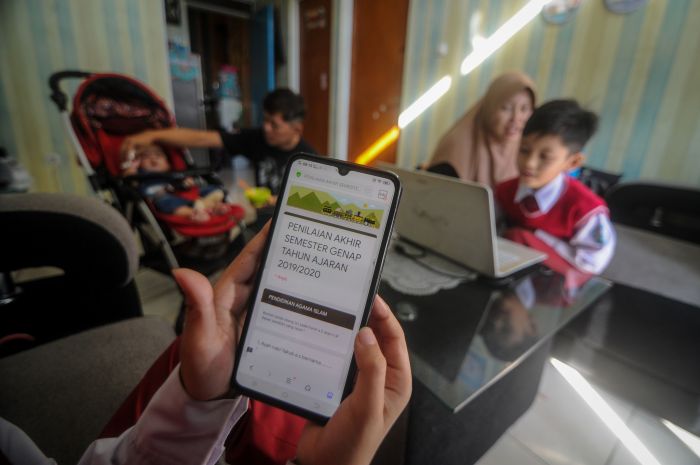 Setahun Covid-19, Pengguna Platform Pembelajaran <i>Online</i> Melonjak