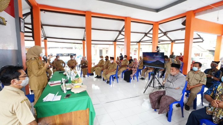 Bupati Banyuwangi Percepat Penyaluran Dana Desa