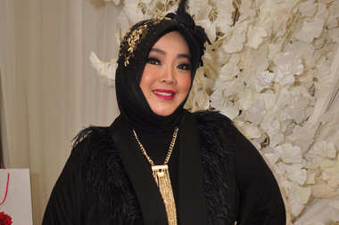 Rina Gunawan Dimakamkan dengan Protokol Covid-19
