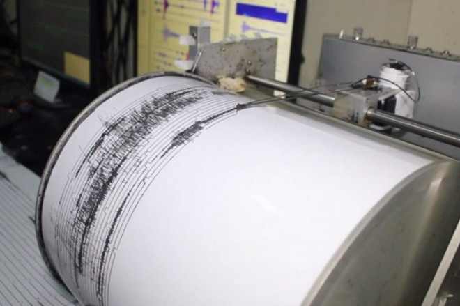 Alat pencatat getaran Gunung Sinabung (ANTARA/Donny Aditra)