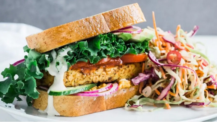 Protein Nabati dan Protein Hewani, Lebih Baik Mana?