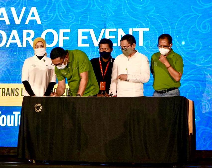 Gubernur Jawa Barat Ridwan Kamil meresmikan West Java Calendar of Events (WJCoE) 2021. (Dok. Dinas Pariwisata dan Kebudayaan Provinsi Jawa Barat)