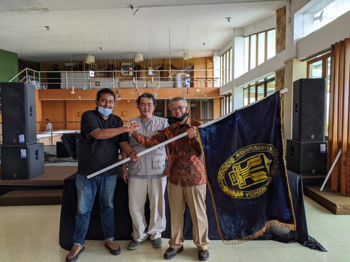 Komunitas Mobil Klasik Di Jabar Makin Solid dengan Ketua Baru