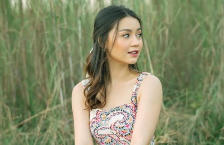 Wanita Tercantik di Dunia Ikut Unjuk Rasa Kudeta Militer Myanmar: Lantang dan Garang!