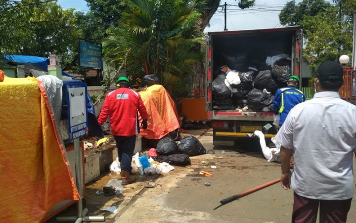 Kelurahan Liliba Kupang Pasang CCTV Antisipasi Pembuangan Limbah Medis