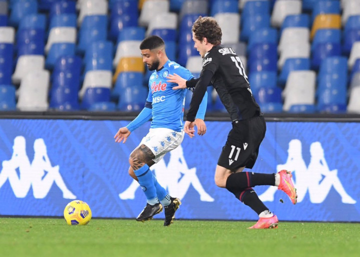 Napoli vs Bologna: Insigne Bantu Napoli Atasi Bologna