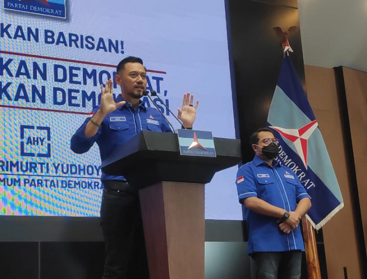 Bawa Rombongan, AHY Serahkan Bukti KLB Moeldoko Ilegal ke Kemenkumham