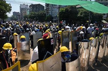 Tekan Junta Militer, Pertokoan dan Pabrik Myanmar Berhenti Beroperasi