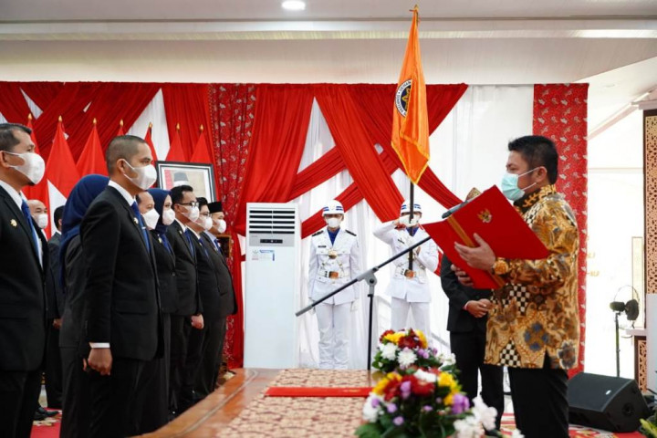 Herman Deru Kukuhkan DPP IKAPTK Sumsel 2021-2026